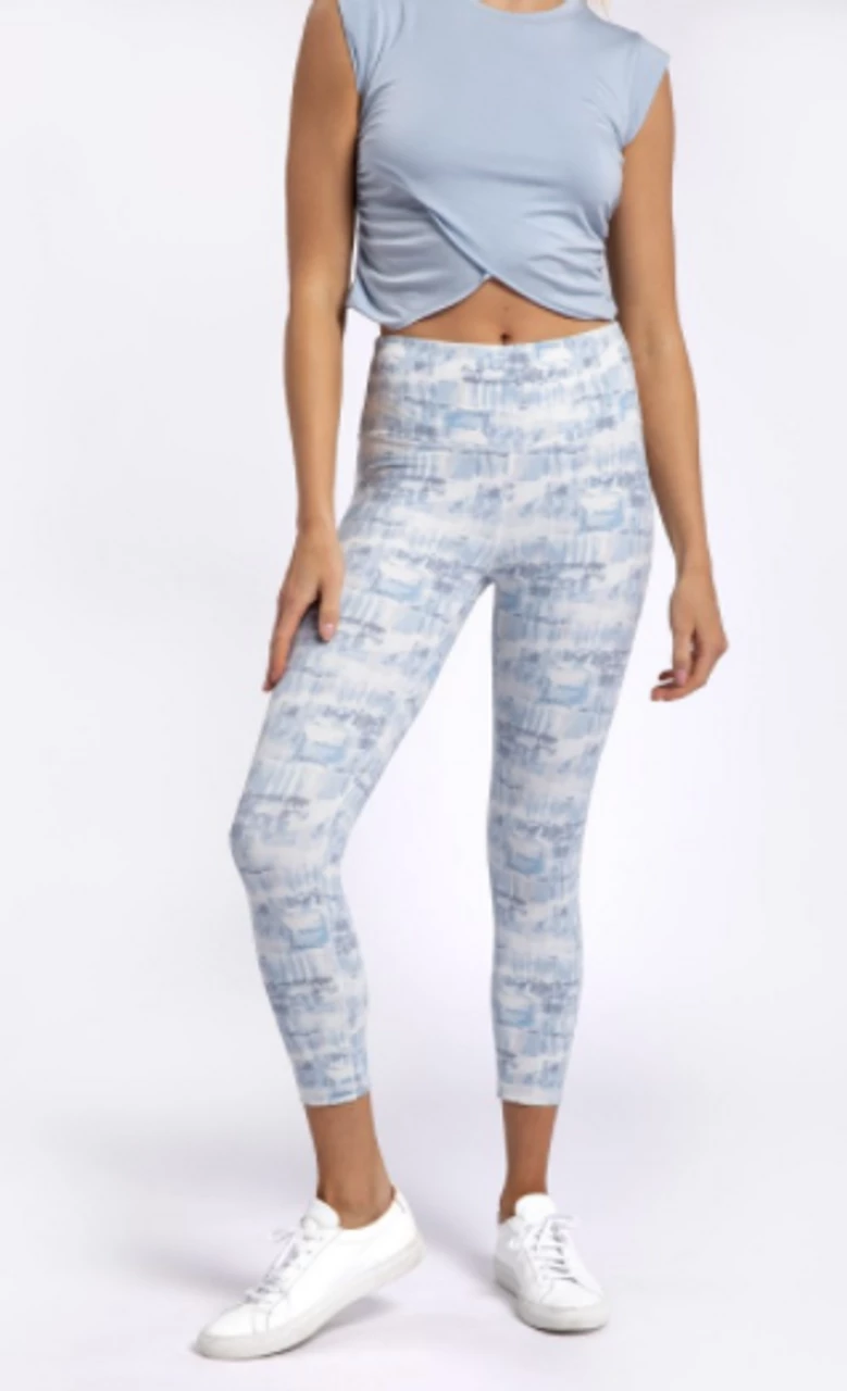 Outlet π Mono B Watercolor Stucco High-Waist Capri Leggings βοΈ 1 Outlet π Mono B Watercolor Stucco High-Waist Capri Leggings βοΈ