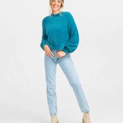 Budget ❤️ Southern 👚 Shirt Co. Cropped Feather Knit Sweater 🤩 -Charles River Apparel shop southern shirt sweater fleece cropped feather knit sweater dragonfly 29589708046388 1000x 28721.1662745645